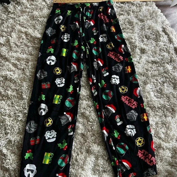 Star Wars Other - Star Wars velour pants